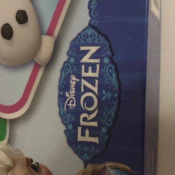 Disney Frozen hands down hasbro game - Picture 5 of 11